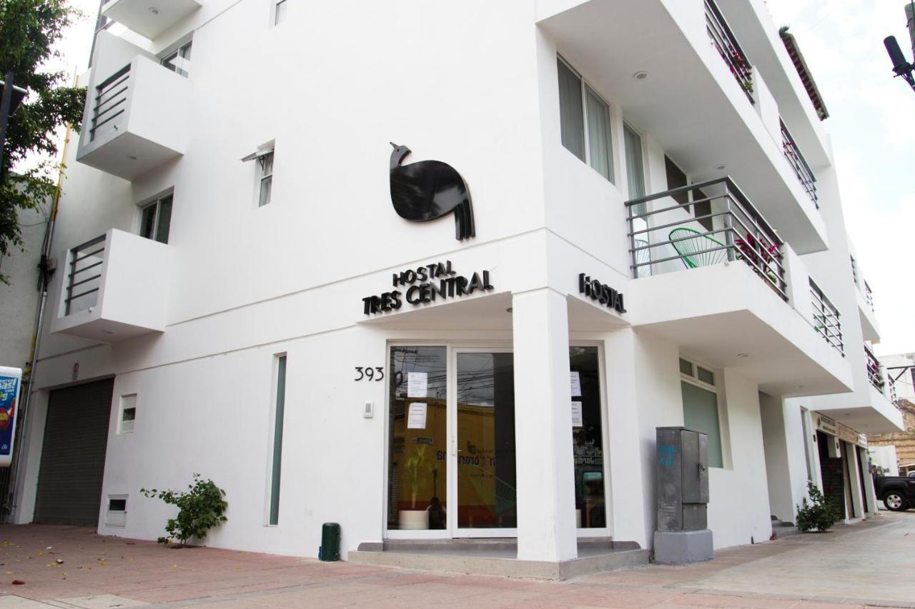 Hostal Tres Central 툭스틀라 외부 사진